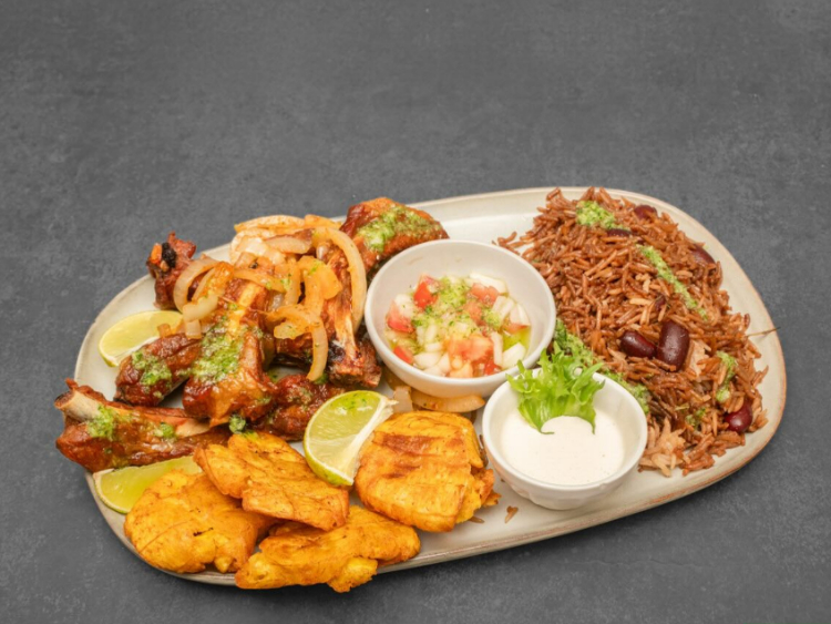 Morales Cafe - Restaurant & Bar slider image