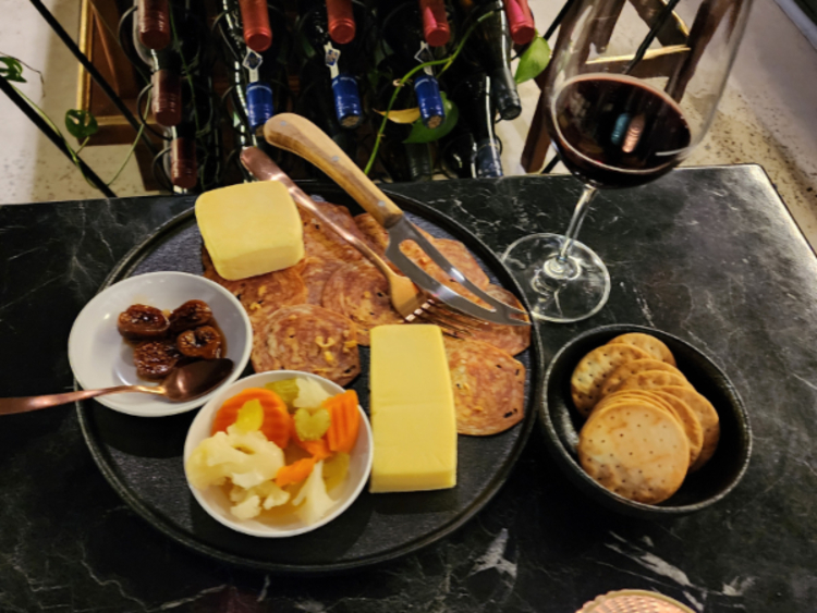 Ruelle Wine Bar slider image