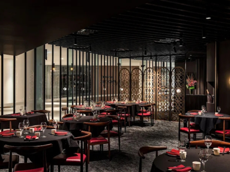 Phoenix Brisbane Restaurant slider image