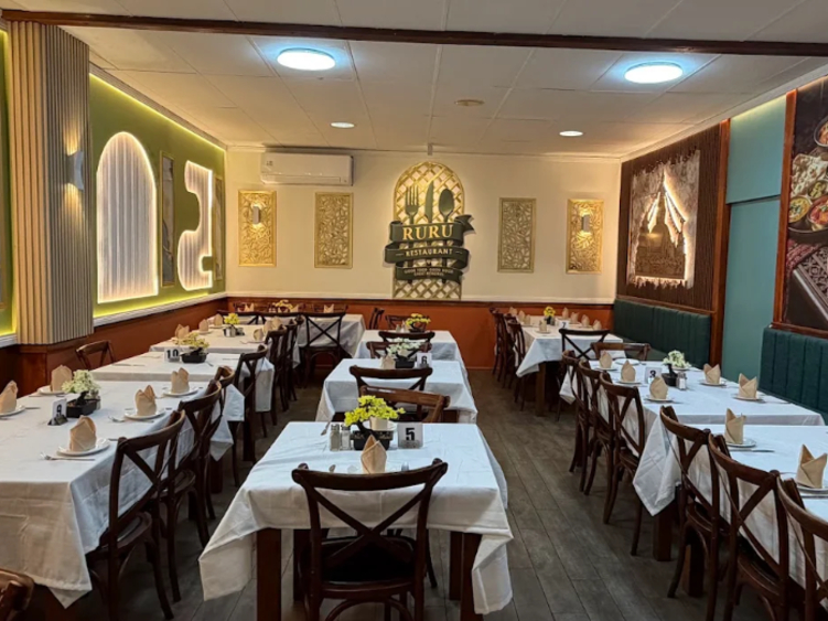 Ruru Dining slider image