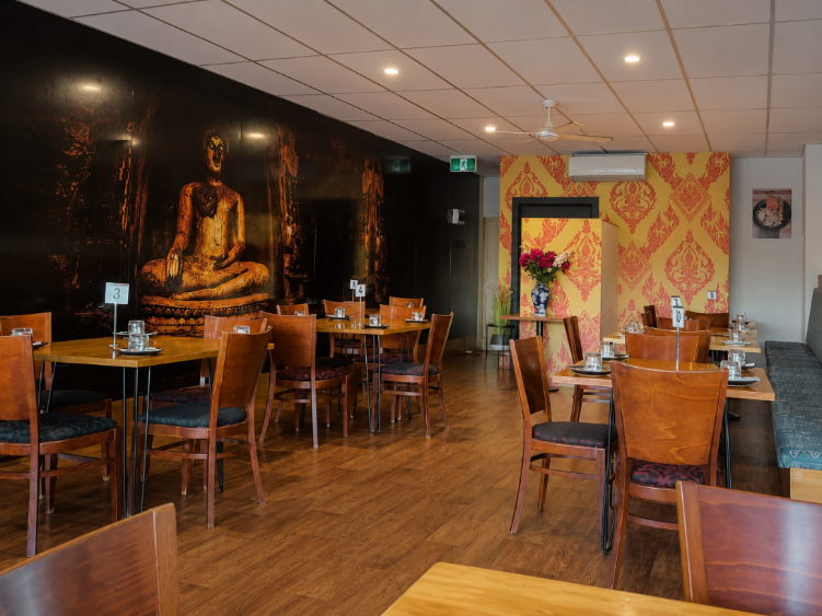 Sunisa's Thai Restaurant slider image
