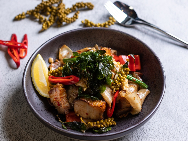 Ros Niyom Thai Restaurant - Kingsford slider image