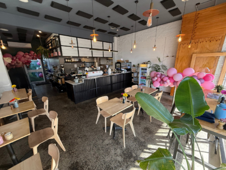 District Brewer - Cafe Bentleigh slider image