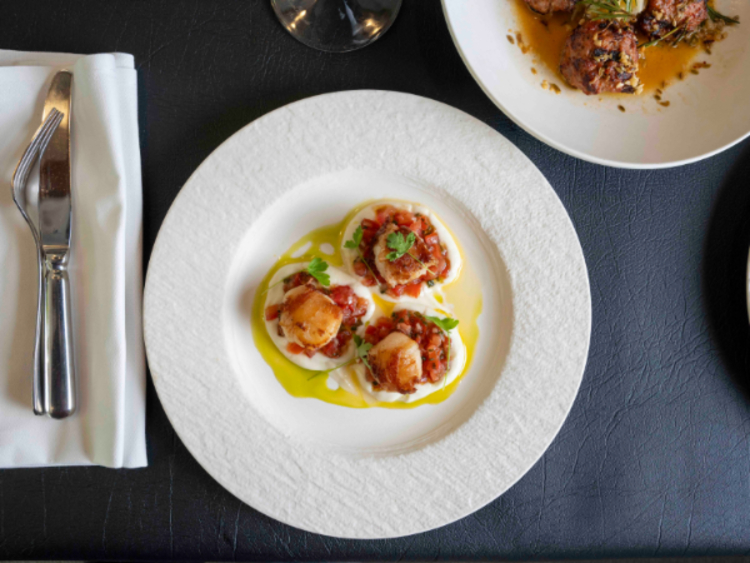 Sud - Southern Italian Restaurant slider image