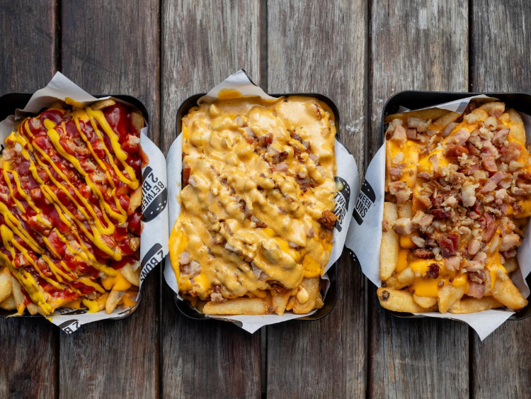 Between 2 Buns slider image