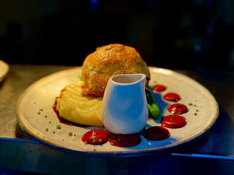 Pickled Pelican Restaurant and Bar slider image