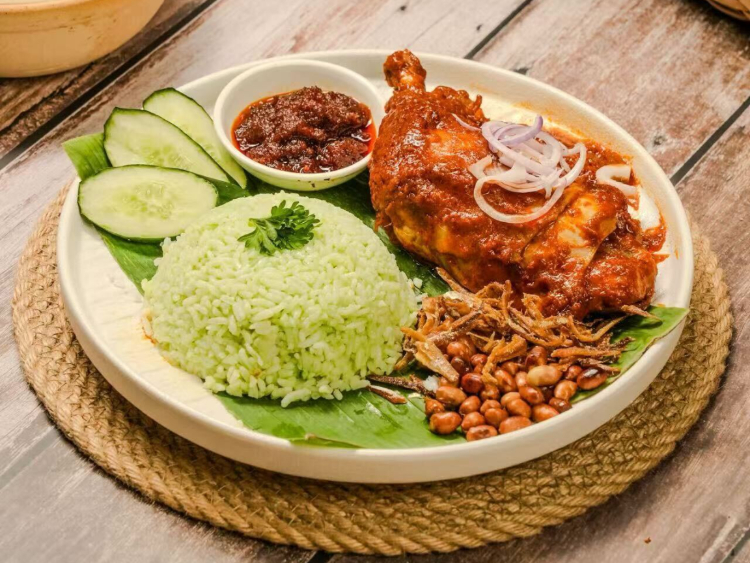 Lemak Boy Mount - Waverley slider image