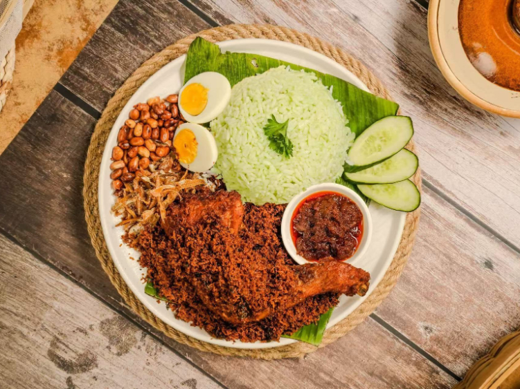 Lemak Boy Mount - Waverley slider image