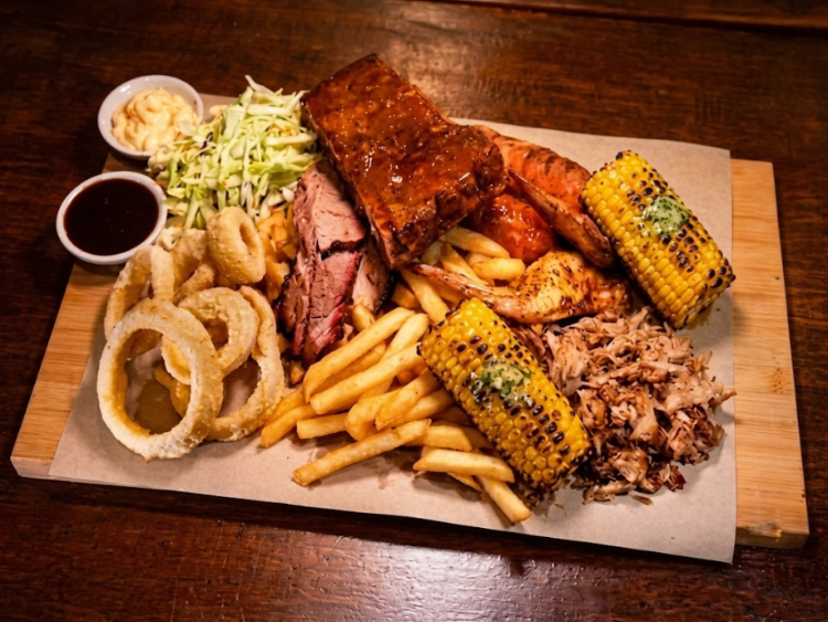 Smokio Cattlehouse slider image
