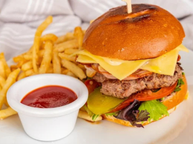 Zbar & Restaurant - Collaroy Plateau slider image
