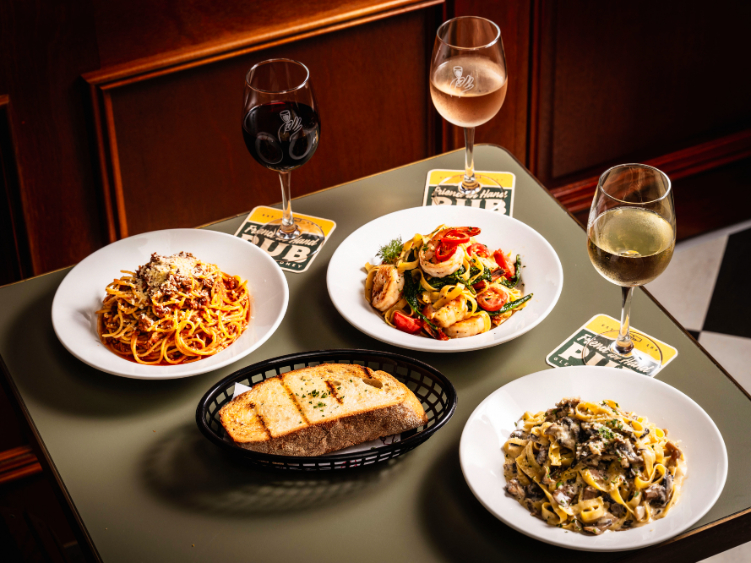 Friend in Hand Hotel slider image