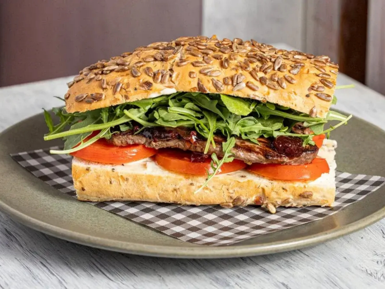Oscars Cafe and Restaurant slider image