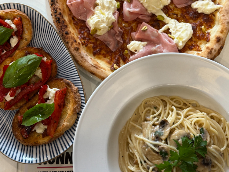Nonno's Pizzeria slider image