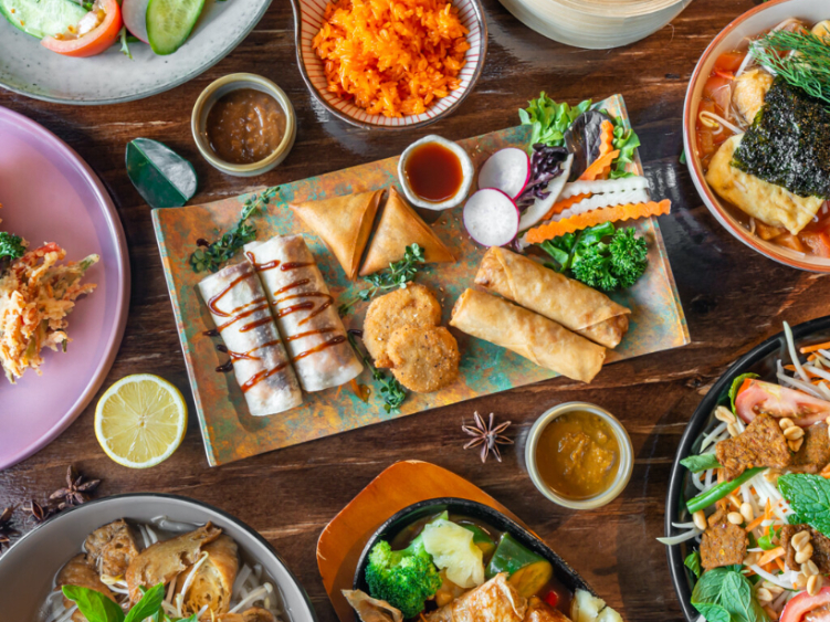 Vina Vegan Restaurant slider image