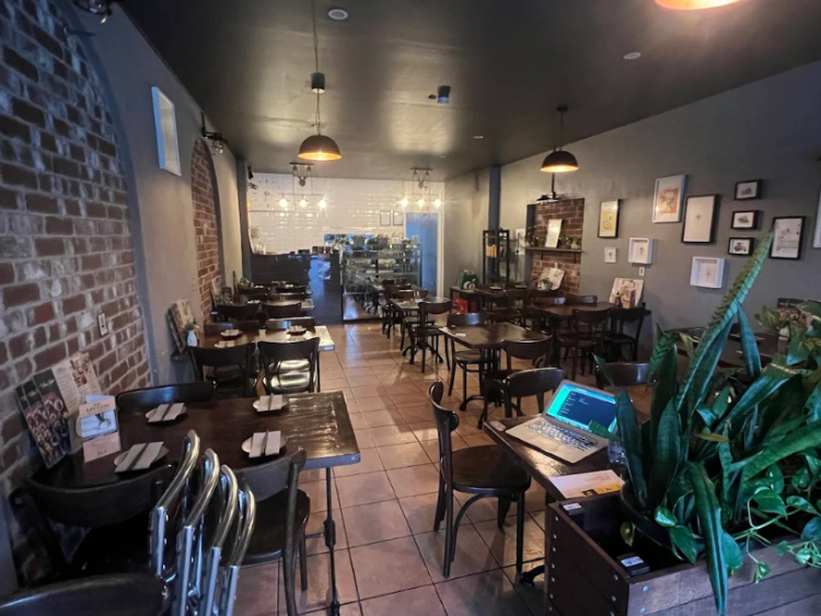 Vina Vegan Restaurant slider image