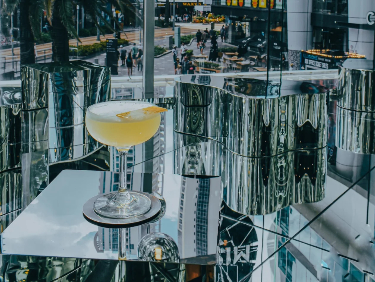 Mirror Bar slider image