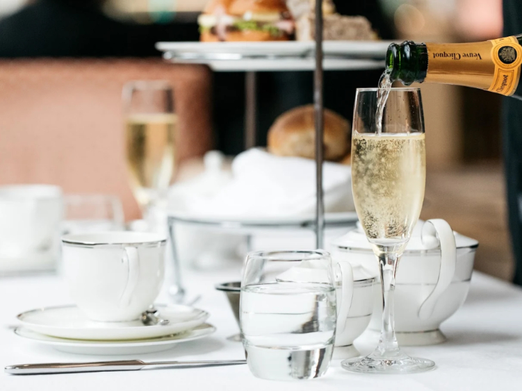 The Lobby Lounge slider image