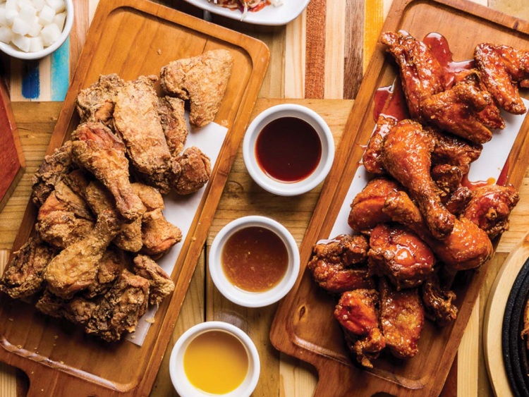 Seoul Table by Gami slider image