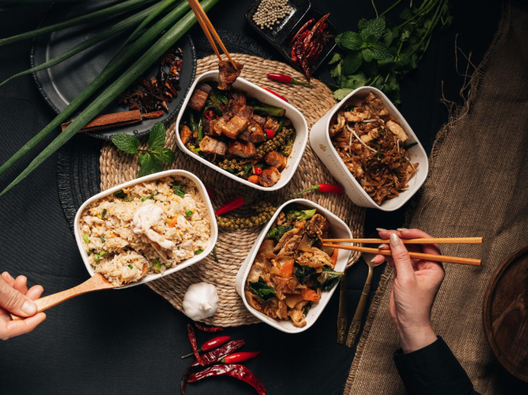 Pron Prohm Thai Restaurant slider image