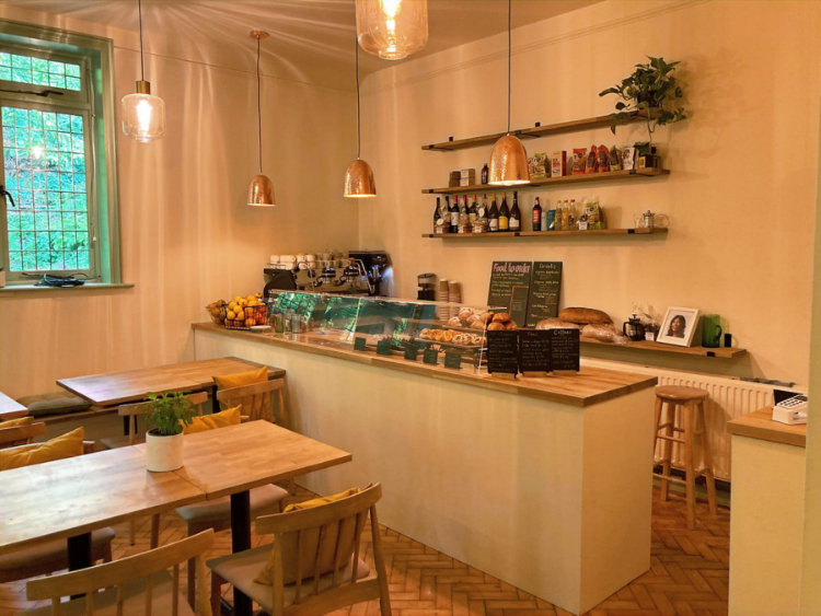 Queen's Wood Cafe slider image