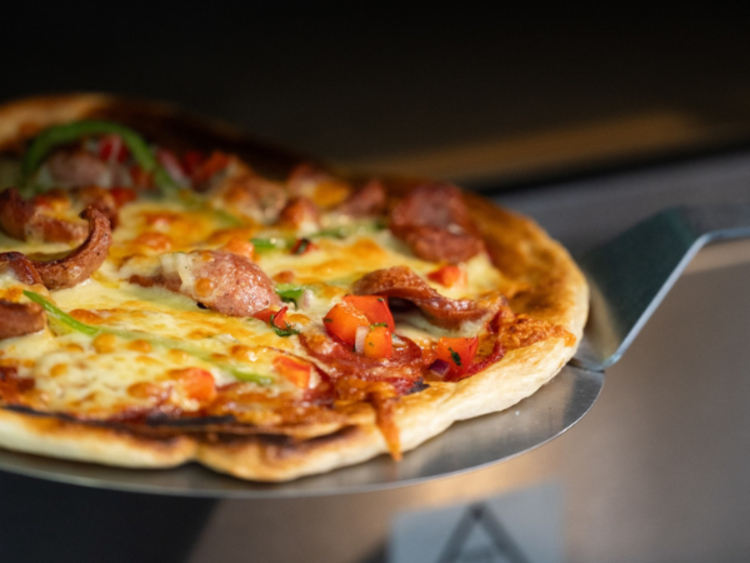 Lakeside Social by Roti Pies slider image