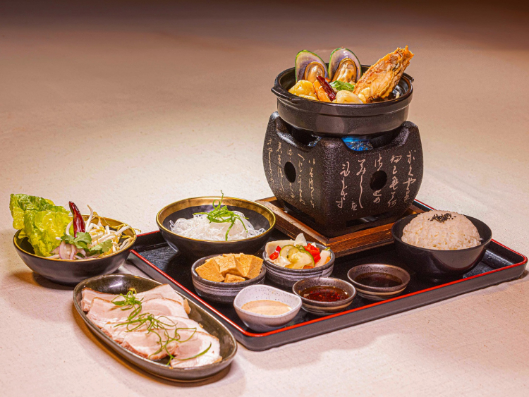 Mad Asian Kitchen & Bar slider image