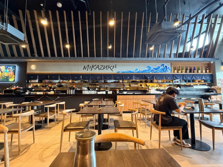 Mikazuki - Eastwood slider image